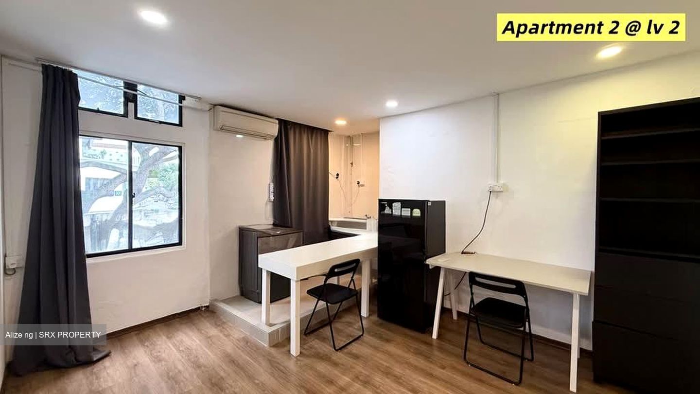 Changi Road (D14), Shop House #595142381